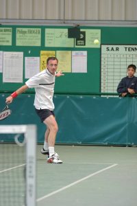 avancer dans le court